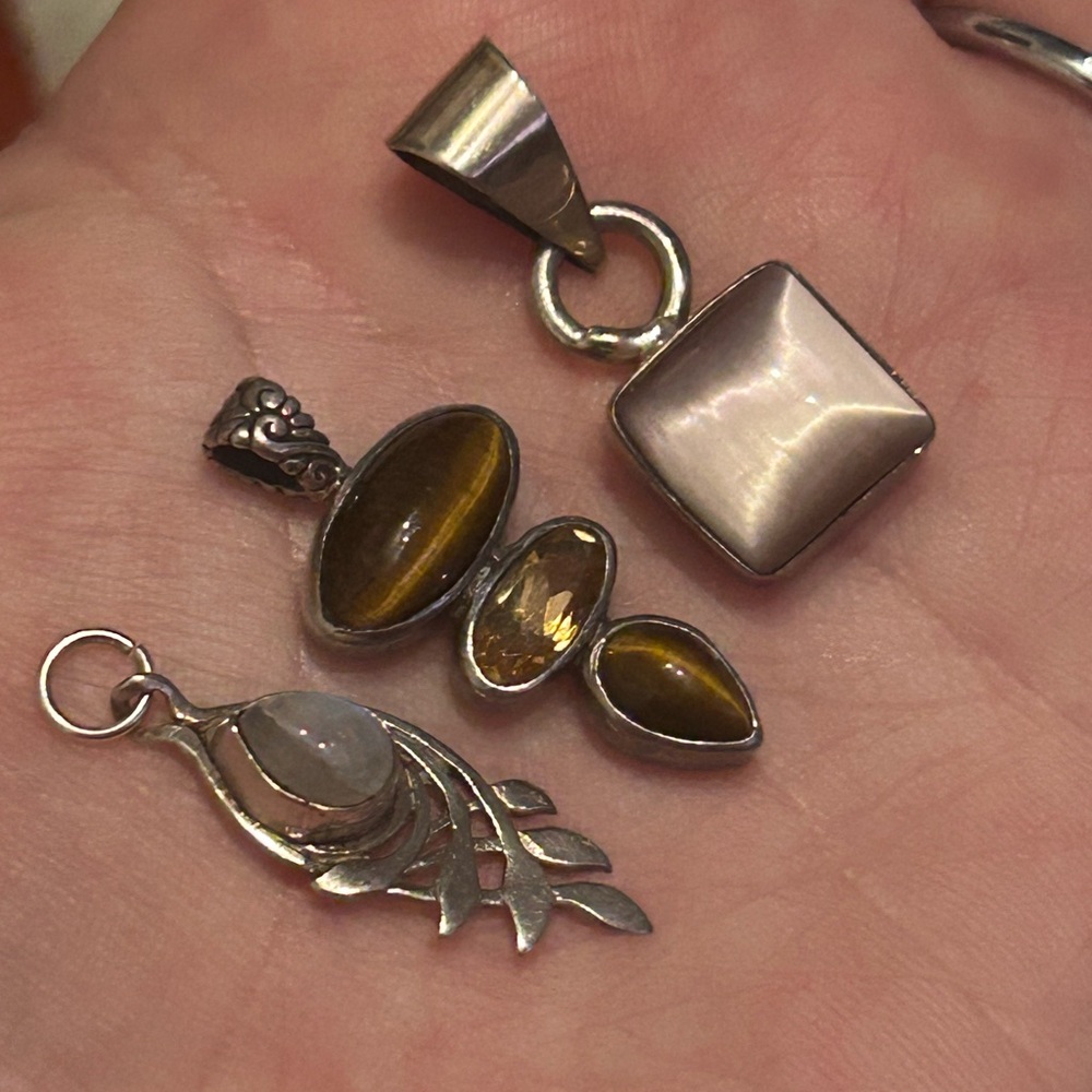 Vintage glowy sterling silver pendant lot: Tiger eye, cat eye, moonstone - Picture 3 of 4